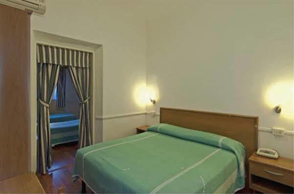 Hotel Firenze เวียเรจโจ ภายนอก รูปภาพ